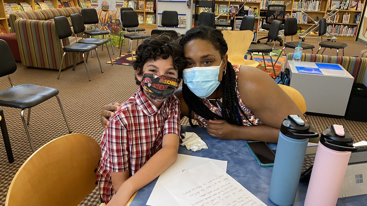 MauricaBruning's tweet photo. Students and teachers working collaboratively to define our purpose. #WhatsYourWhy #MissionStatement #TeamMaverick https://t.co/u7Z80kBmRg