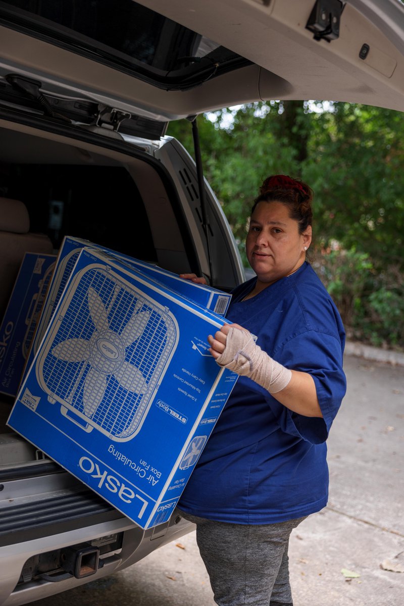 familyeldercare's tweet photo. This Texas' heat is picking up and so is the Fan Drive 🔥

Visit https://t.co/WL2UlxHmYQ to see how YOU can make a difference 🔗

#FansSaveLives #SummerFanDrive https://t.co/KwSSSmTW2Y