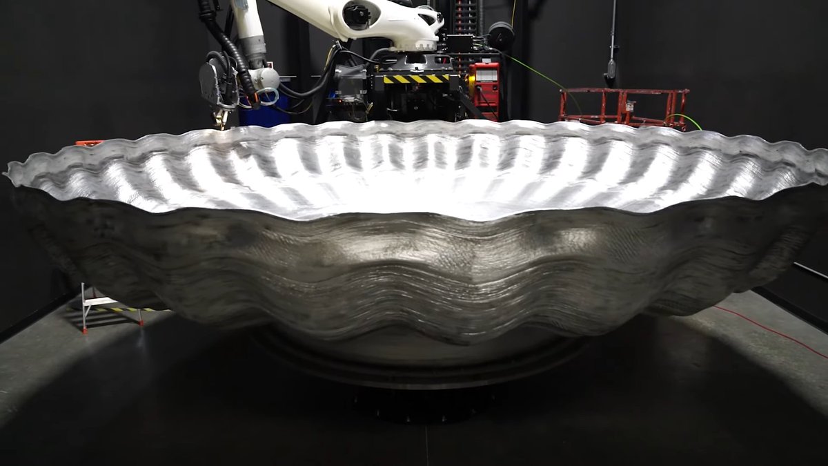 SciGuySpace's tweet photo. Cool video with @thetimellis and @veritasium that goes inside the Relativity Space factory. Lots of information, and bonus shots of Terran-R hardware.

https://t.co/s2zICD3oaO https://t.co/vUXrBQzr6T