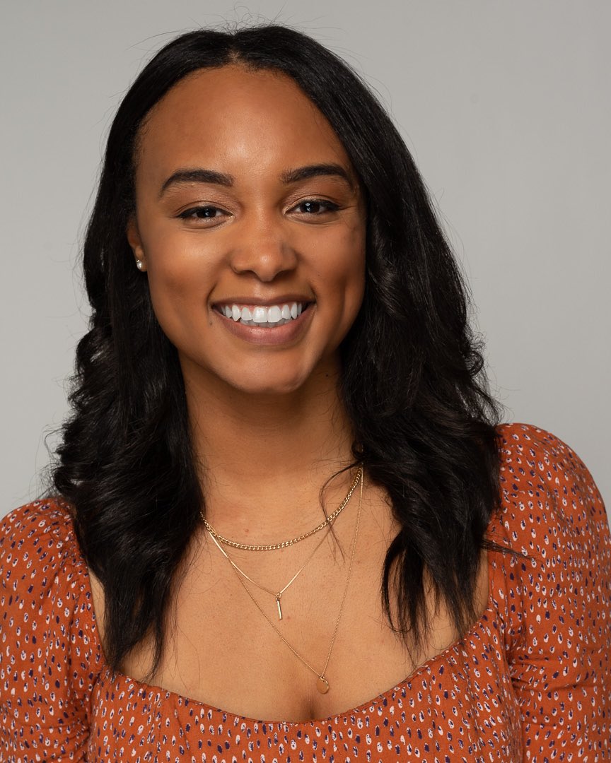 Noble_Ox's tweet photo. Some headshots for this new published author, my friend Maya. Check out her new recipe book coming out soon. #NobleViews

https://t.co/GdMRPc1MaN https://t.co/4EBVBn73dG