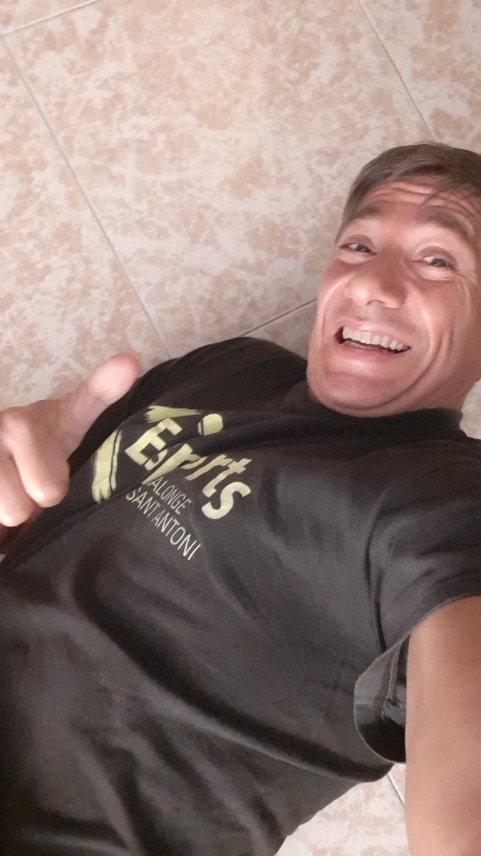 Dani tweet media