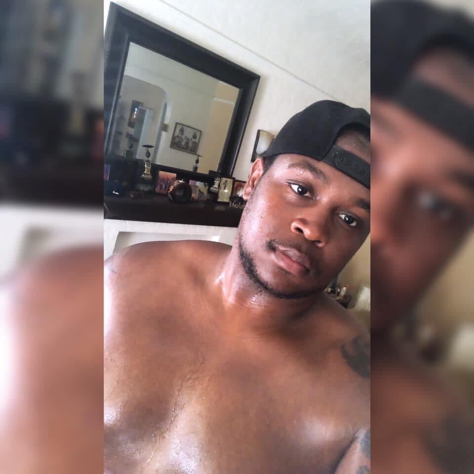 DawayaneJ's tweet photo. 8/12/21 WORKOUT DAYS!
#TB #throwbackthursday  #BigandTall  #plussizedmen #bigman #celebratemysize #Bodypositive  #Blackmen #chest #explorepage  #Summer #bigmenofcolor #bigboyjoy #thick #thickandjuicy #bigboyseason #stockythick #blackmen #blackmenbody #darkchocolatemen #melanin https://t.co/MbDNUmJJep