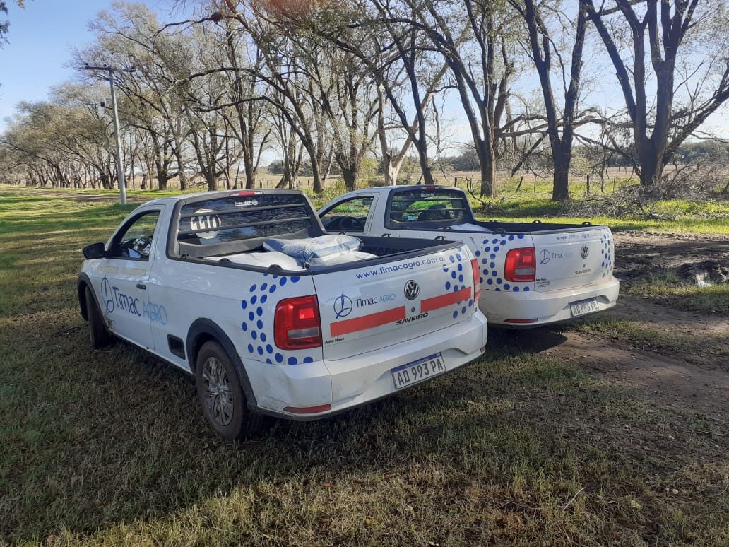 Nuestros asesores técnicos comerciales recorren el país documentando los beneficios de nuestros productos y entregándolos. En esta fotografía un ATC realiza una entrega de Calsea Rumen en La Pampa.

ATC: Baretta
Zona: General Pico, La Pampa.

#ElAgroNoPara #TimacAgro