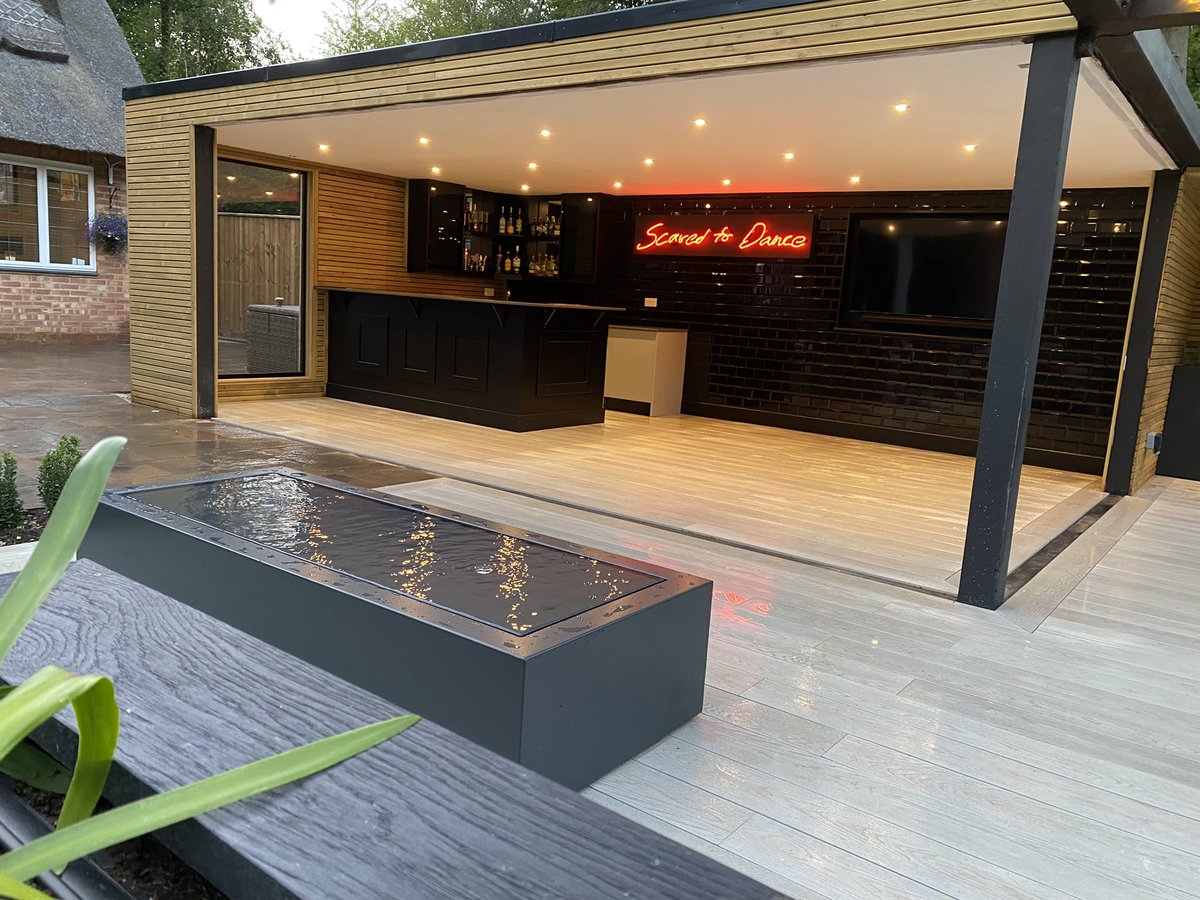 limebokbrett's tweet image. Oh so close to finishing this cool outdoor entertainment space! Just waiting on the frameless glass sliding doors and fire pit!