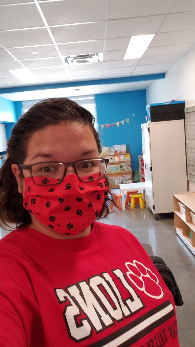 smithspride's tweet photo. Ready and waiting for my first year in forst grade #pvlionpride #ecproud https://t.co/4O8UVGOr4R