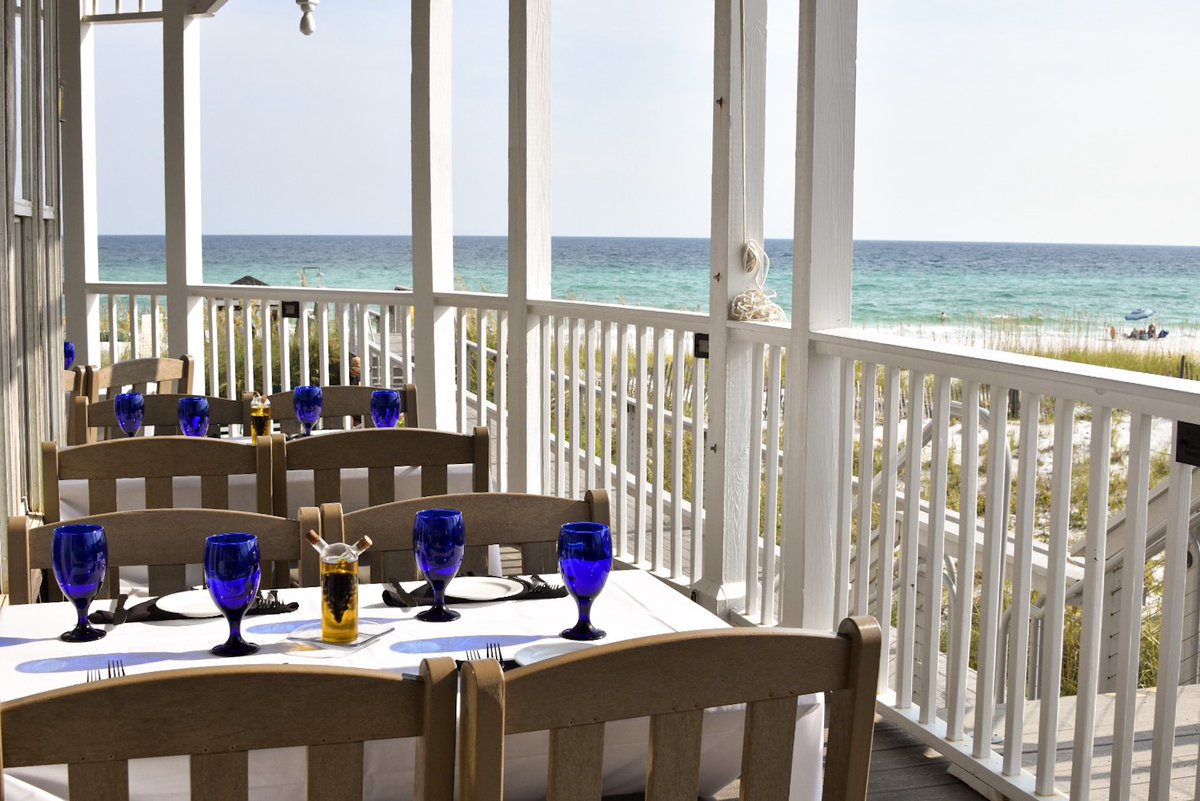 BeachWalkCafe's tweet photo. When was the last time you dined outside at Beach Walk Cafe? https://t.co/qihZbKxuWT