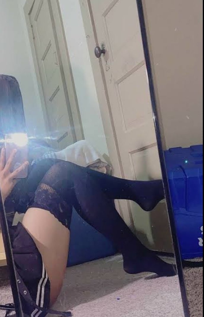 Selam ezikler ben geldim.
Finansal köpekler kölelik yapacak itler ulaşsın. 
Sanal seansa gelecek olanlar DM
#finansalköle 
#ayakfetişi 
#finansalkole
#slave #mistressistanbul 
#dominant
#seksvideo