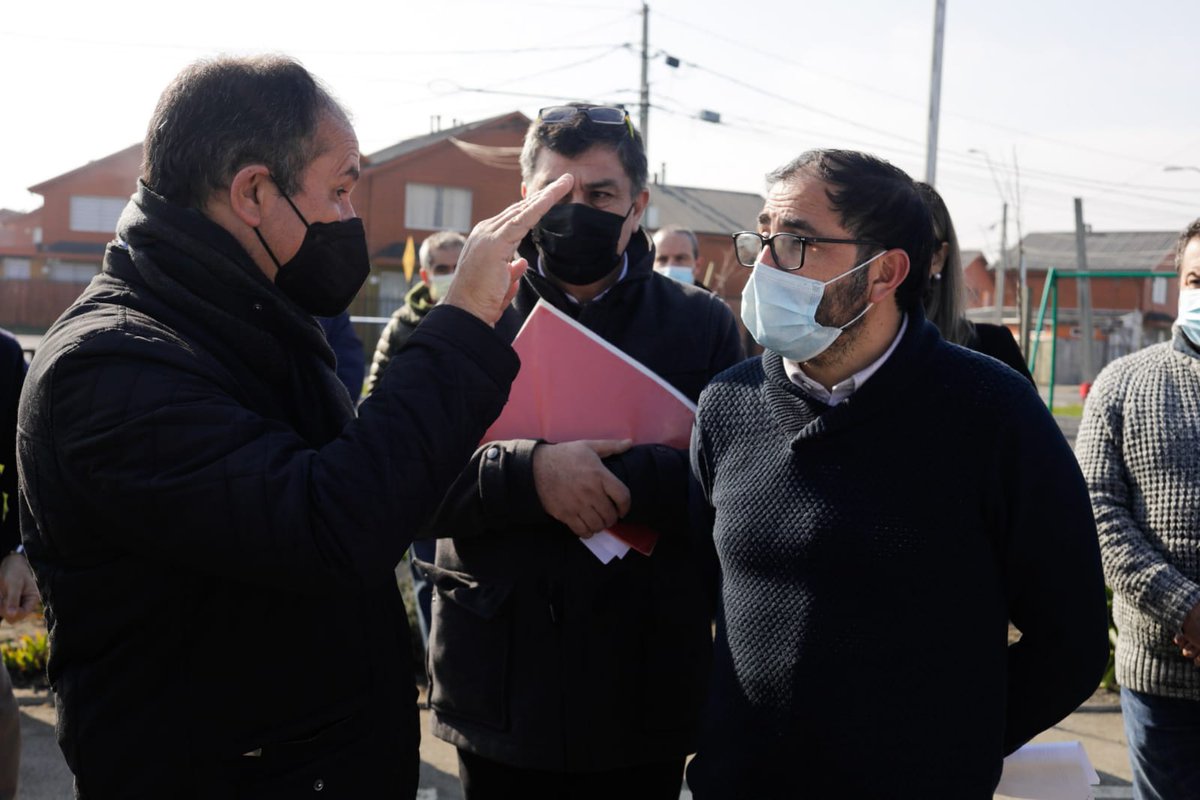 gorebiobio's tweet image. Tras recorrido "por puntos críticos", el Gobernador @rdiazworner y alcalde de Hualpén, Miguel Rivera, anunciaron que solicitarán incluir obras de mitigación por Puente Industrial en la comuna.