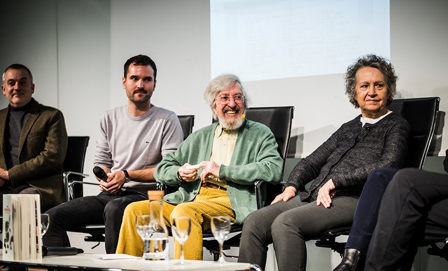 FUNDACOAM's tweet image. «Siempre he tratado de construir cosas que terminaran desapareciendo y que se recreen con el recuerdo, quedando como algo mágico»⁠⁠, José Miguel de Prada Poole, arquitecto visionario, profesor, experto en arquitectura neumática, fallecido ayer. #pradapoole #coam #arquitectura