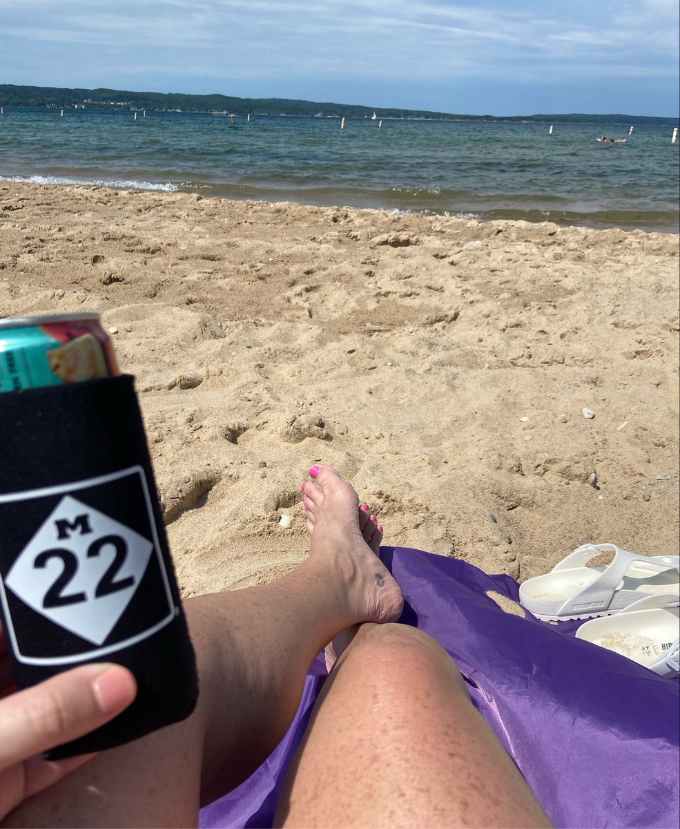 Dlskory's tweet photo. Perfect summer days 👙☀️ #happyplace #PureMichigan #M22life https://t.co/PkNkWXG7a3