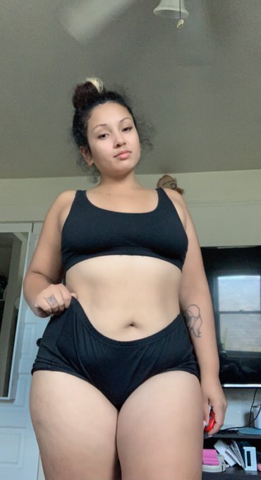 POV: You will always be on your knees around me 🥰🥰   &bull;Findom&bull;Goddess&bull;Paypig Queen&bull;   @rt_find @RtSimp69