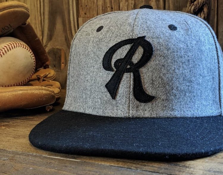 Just gonna call this Raleigh’s Field of Dreams hat…RETWEET and FOLLOW for a chance to win some old school heather gray with black felt goodness. #RaleighOnDeck
