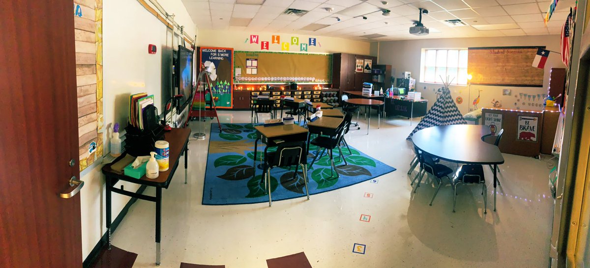 DeafEdAllGrades's tweet photo. We had a successful meet the teacher night and cannot wait for the students to join us on Monday!π€#meettheteacher #readyforsmorelearning https://t.co/LNocEKUhF6