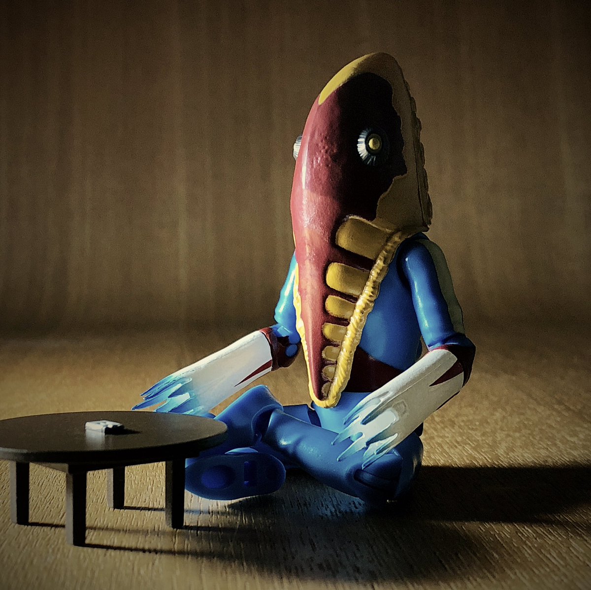 Onionidan え なぜですって 我々人類は今宇宙人に狙われるほどお互いを信頼してはいませんから 超動ウルトラマン 9 メトロン星人 ウルトラセブン 狙われた街 ちゃぶ台 ウルトラマン Alienmetron Ultraseven Ultraman T Co 3ww8nakl4s