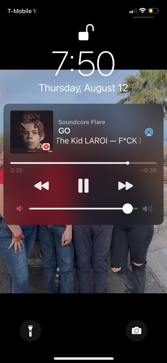 la_flecha175's tweet photo. @thekidlaroi Listening to Go Right now lol https://t.co/tBOMqKkX7k