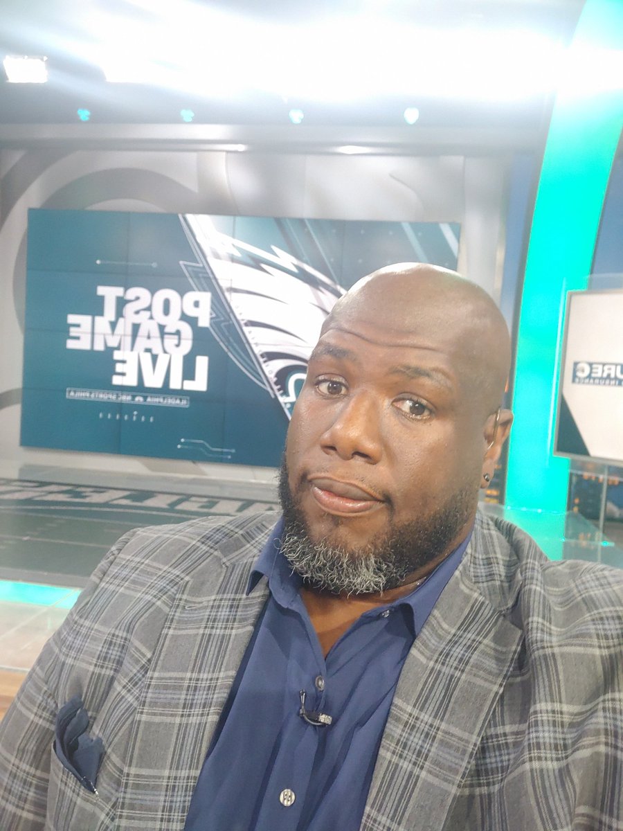 bbrooks72NBCS's tweet photo. @steelers at @Eagles
Eagles Post Game Live
@amyfadoolNBCS @sethjoyner & the Hall of Famer #RayDiddy https://t.co/yuO3owz3wF