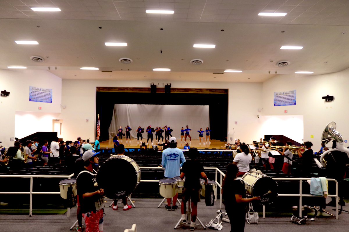 SouthDadeHS's tweet photo. @SouthDadeBand , #Cheer &amp; #Dance working together for our #backtoschool orientation! All of our kids showed off their #bucpride today as we gear up for a #BUCtacular year! #bucnation https://t.co/tcGEHC6HmF