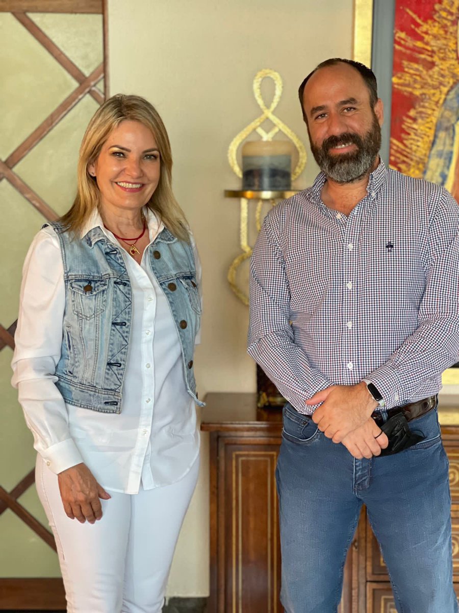 <a href="/normaltrevino/">Lic. Norma Treviño</a> es una mujer preparada, honesta, trabajadora y como buena norteña, con carácter firme pero justo.  Con su alcaldesa electa #PiedrasNegras tiene asegurado un gran futuro. 
<a href="/PRI_Nacional/">PRI</a> <a href="/PRICoahuila/">PRI COAHUILA</a> <a href="/alitomorenoc/">Alejandro Moreno</a> <a href="/rigofuentes/">RodRigo Fuentes Ávila</a>