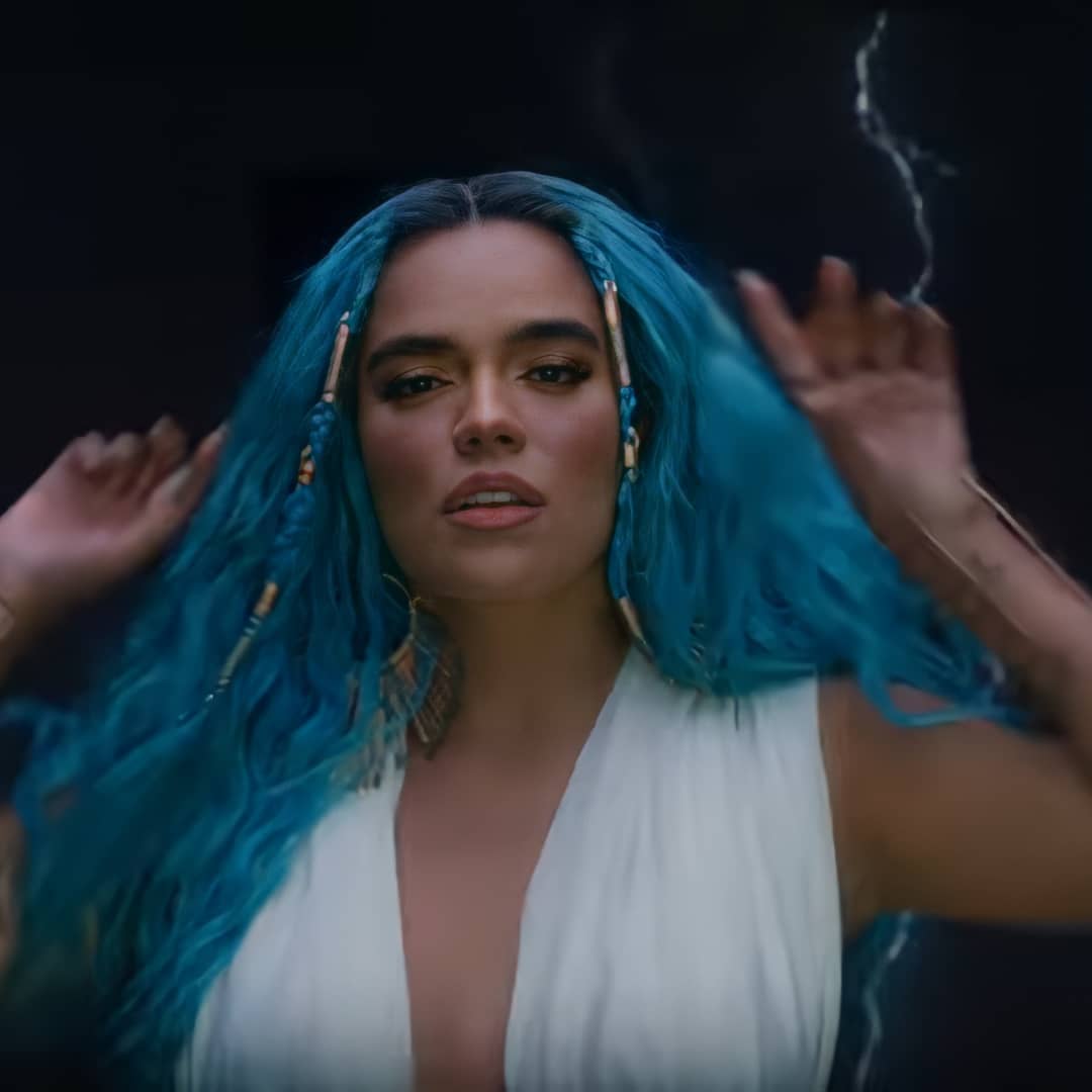 SweetKarolg's tweet photo. ni en el conjuro hubo tantos demonios como los que invoque cantando Don't be shy de Karol G https://t.co/zNvJYsRE2Q