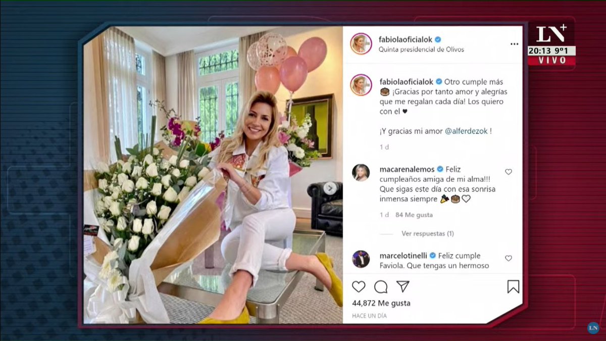 EsputnikArg's tweet photo. @JonatanViale @edufeiok y la mina sentada arriba de la mesa.
te acordas del: donde se come, no se Kaga? https://t.co/q8VaIr4v2Q