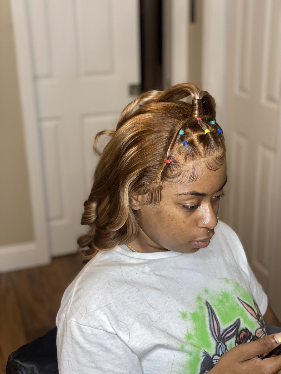 summerblood__'s tweet photo. When the price go up, I donβt wanna hear NOTHING π
π½ββοΈ
This is a frontal wig install πΊπ½ Follow my business page @lavishbysummer on IG for info and inquiries!
#fortworthhair #dallashair #dfwstylist #hair #sewins #closures #frontals #frontalsewins #closuresewins #wiginstalls https://t.co/PnwAgs24KG