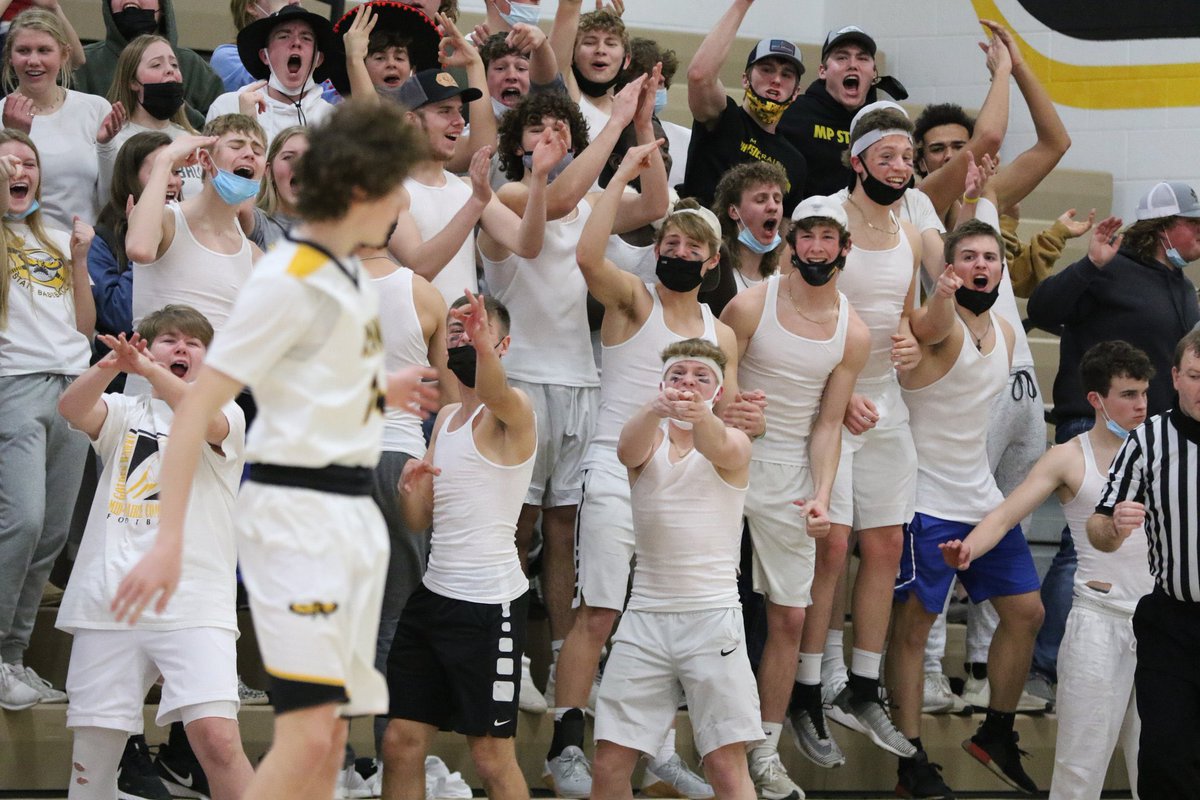 MPBarstool's tweet photo. π Hawks Nest π¦
#rollamish #bestiniowa #shouldofbeen1 https://t.co/8mnwO1lI0D