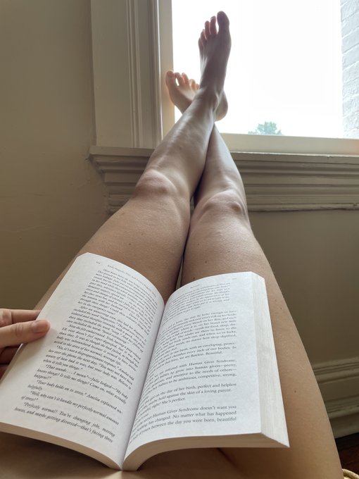 The book -> the babe https://t.co/JEQdD3d9qm