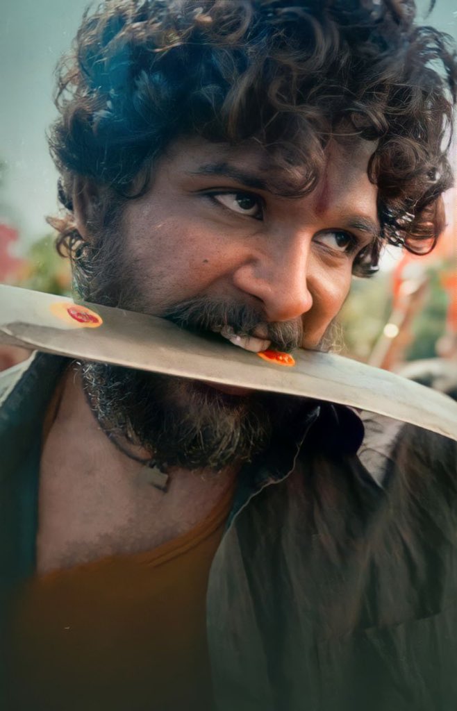 Bunnyykatt's tweet photo. They :- Okkadine chesi round-up chesaru, akkada unnavadu antha weak ah ?
Me:- vadu okkade tiragabadite vilandarini pandabedthadu ane bayamm tho chesina round up adi🔥
Puli @alluarjun 🦁
#PushpaTheRise
#PushpaFirstSingleToday https://t.co/NGwp6lQuWw