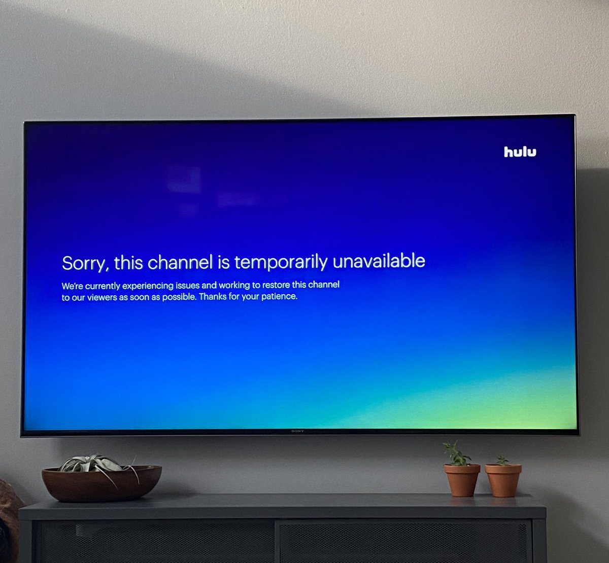 jglasgow24's tweet photo. Figure it out @hulu 😑
@hulu_support 
#FieldOfDreamsGame https://t.co/uvhgRaLcdy