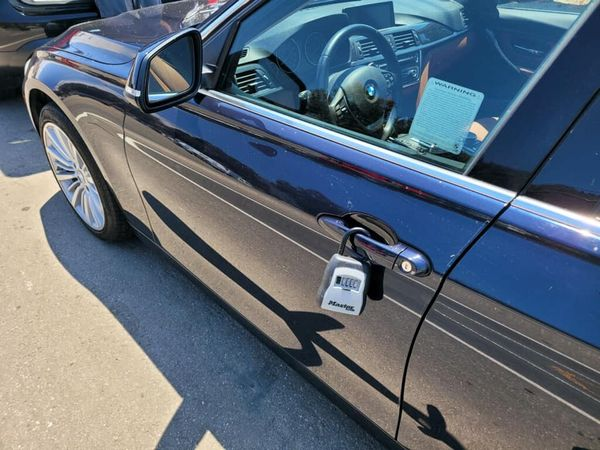 LHSLASD's tweet photo. Vehicle burglaries and theft of vehicles continue to be a problem. Deputies have been out doing extra patrols as well as educating the public. #HideitLockitKeepit https://t.co/ESnUICuGK8
@thelocalmalibu @malibudailynews @acornnewspaper @Malibutimes @991KBU @SenHenryStern https://t.co/yVkGVNIOa6