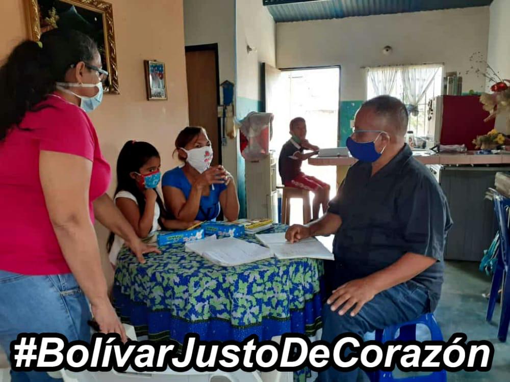 ServGralesGoBol's tweet photo. #12Agos || En Bolívar vamos y estamos con @GobJustoNoguera de corazón

@NicolasMaduro

#ArribaJuventudPatriótica 
#GestiónJustoNoguera https://t.co/NURTbNeubF