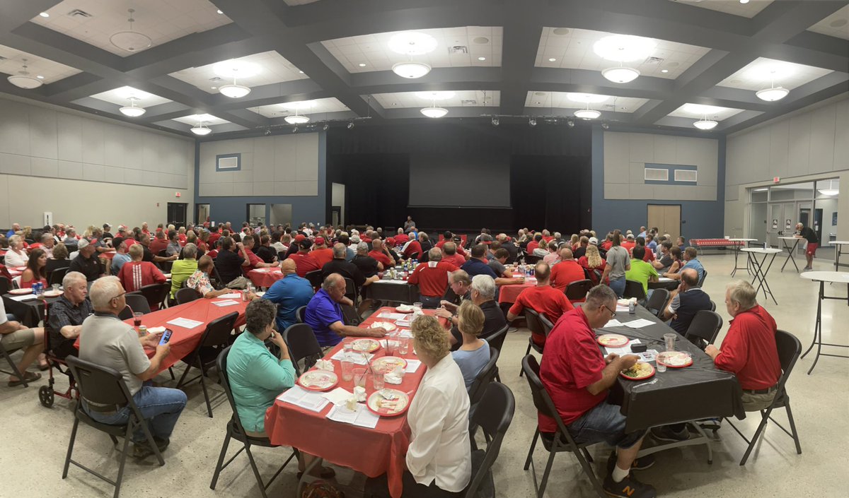 Sean_Callahan's tweet photo. Great crowd tonight in Pender to hear @jasonpeter and I tonight talk 2021 #Huskers. https://t.co/Gror4q4sfV