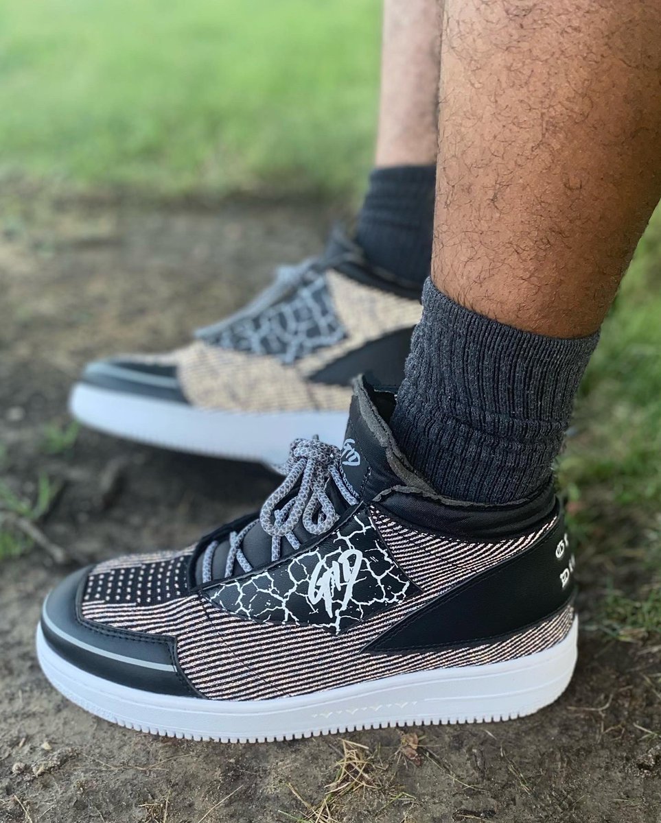 realmakhi's tweet photo. Designed my first shoe before the age of 22. https://t.co/xvRrplLqYI