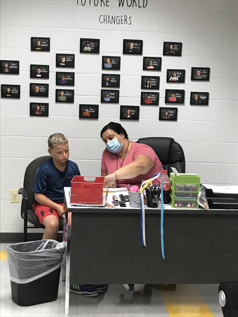 WCES_Cherokees's tweet photo. Data Chats with students so they can set goals for themselves this year! https://t.co/1JYxG3h3XI