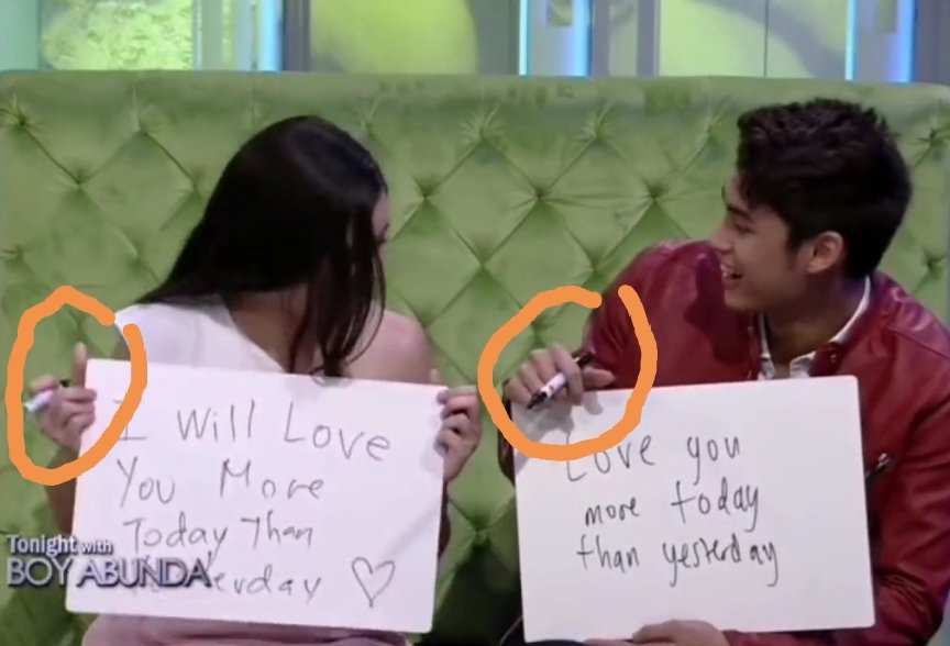gladyslonie's tweet photo. @MyDkHeart2 Yung pareho sila kung paano humawak ng pen at magsulat!!! Kilig!!! Destiny talaga kayo!! 

✨DonKiss Family✨
#DonKiss  | #DonKissFam https://t.co/aHtEXSgNEu
