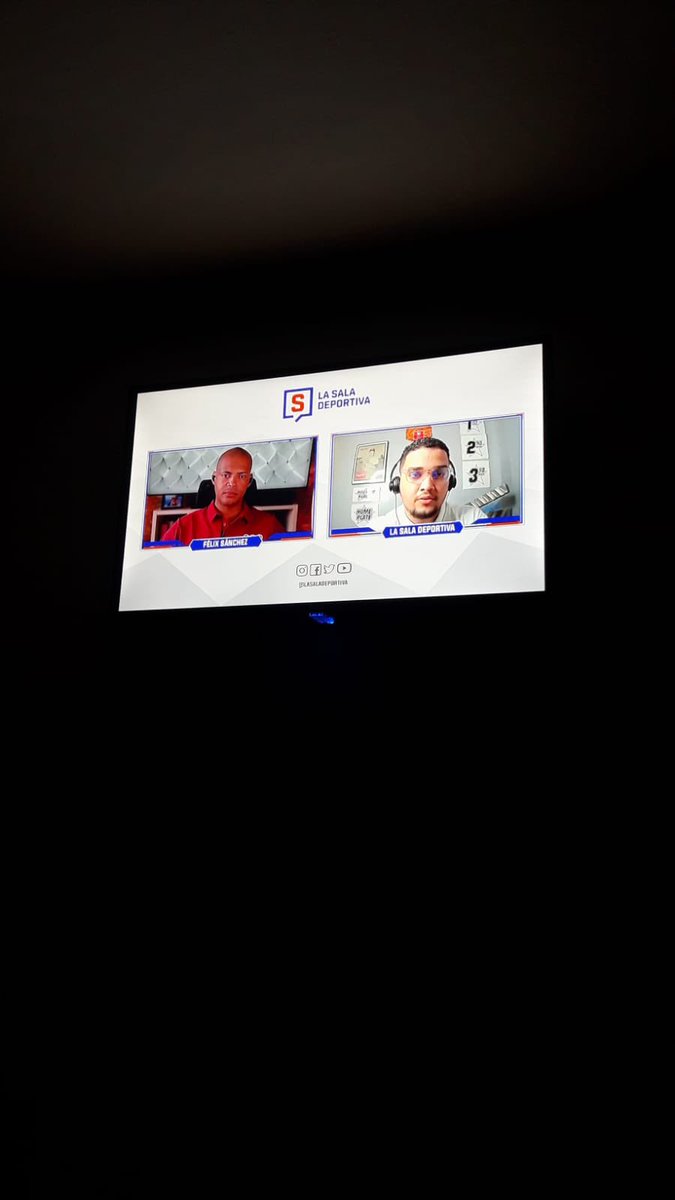 ElTioElie's tweet photo. Me la pasó @julioF14, quién más se anima a mandarme capturas o fotos viendo la entrevista? https://t.co/vhrACsHx71 https://t.co/CLOdBe89Fp