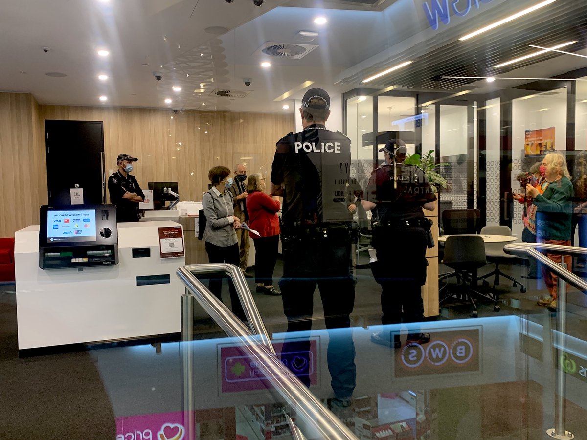 XRebellionAus's tweet photo. 💥 BREAKING 💥

Brisbane grandmothers Rae and Wendy have locked themselves inside a glass meeting room at the Queen Street NAB branch.

They're on a search and rescue to ensure NAB's draft oil and gas policy is in alignment with the recent ‘Code Red for Humanity’ IPCC report. https://t.co/eUZrBLVwxv