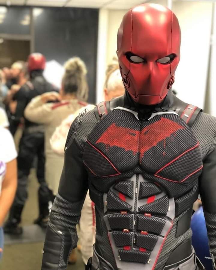 alf_nightwing's tweet photo. Se revela nueva imagen detrás de cámara de #RedHood
La tercera temporada de #DCTitans está por llegar a Latinoamerica 🔥 https://t.co/A7C89V16cc