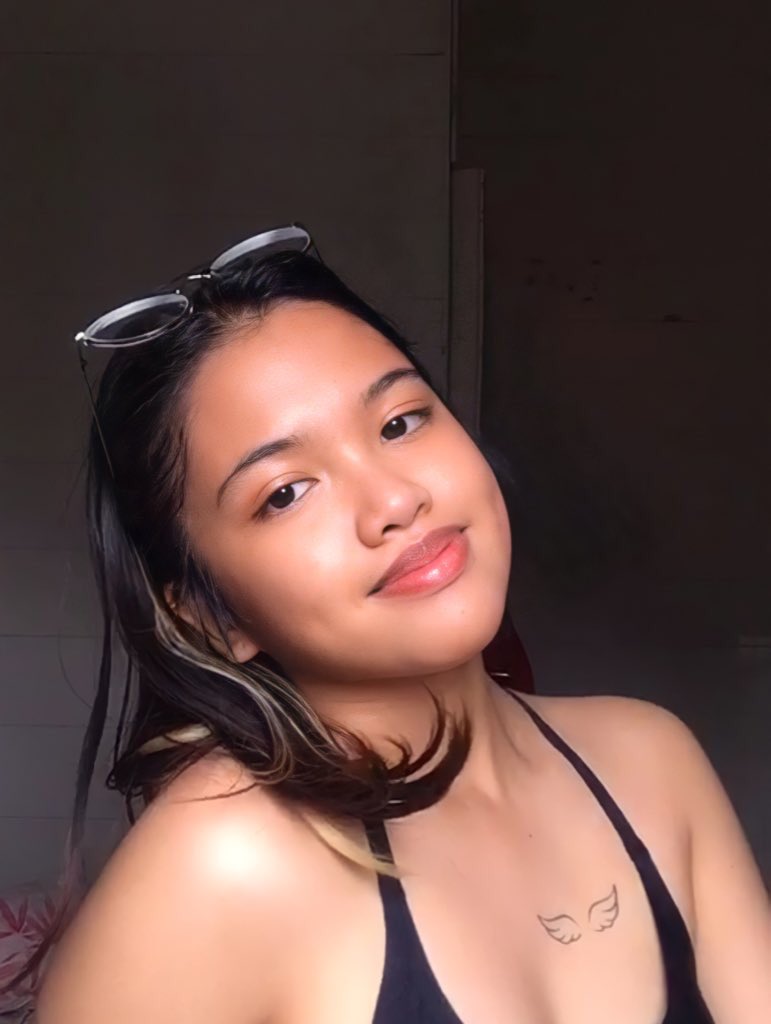 amaristudee's tweet image. my first #studytwtselcaday ever KSJDJDJSJ will probably delete 😭 

— happy first anniv, #studytwt ♡