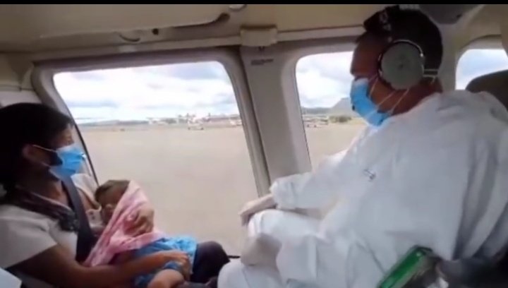 GebSec's tweet photo. Atención primaria y emergencias de Salud para las comunidades Indígenas Aéreas del Estado Bolívar (Canaima, Uriman, Kamarata y Wonken) Sin descanso,en la batalla por la Vida @GobJustoNoguera 
#BolivarJustoDeCorazon
#ArribaJuventudPatriotica 
@NicolasMaduro @dcabellor @PartidoPSUV https://t.co/eLfN9gRqRg