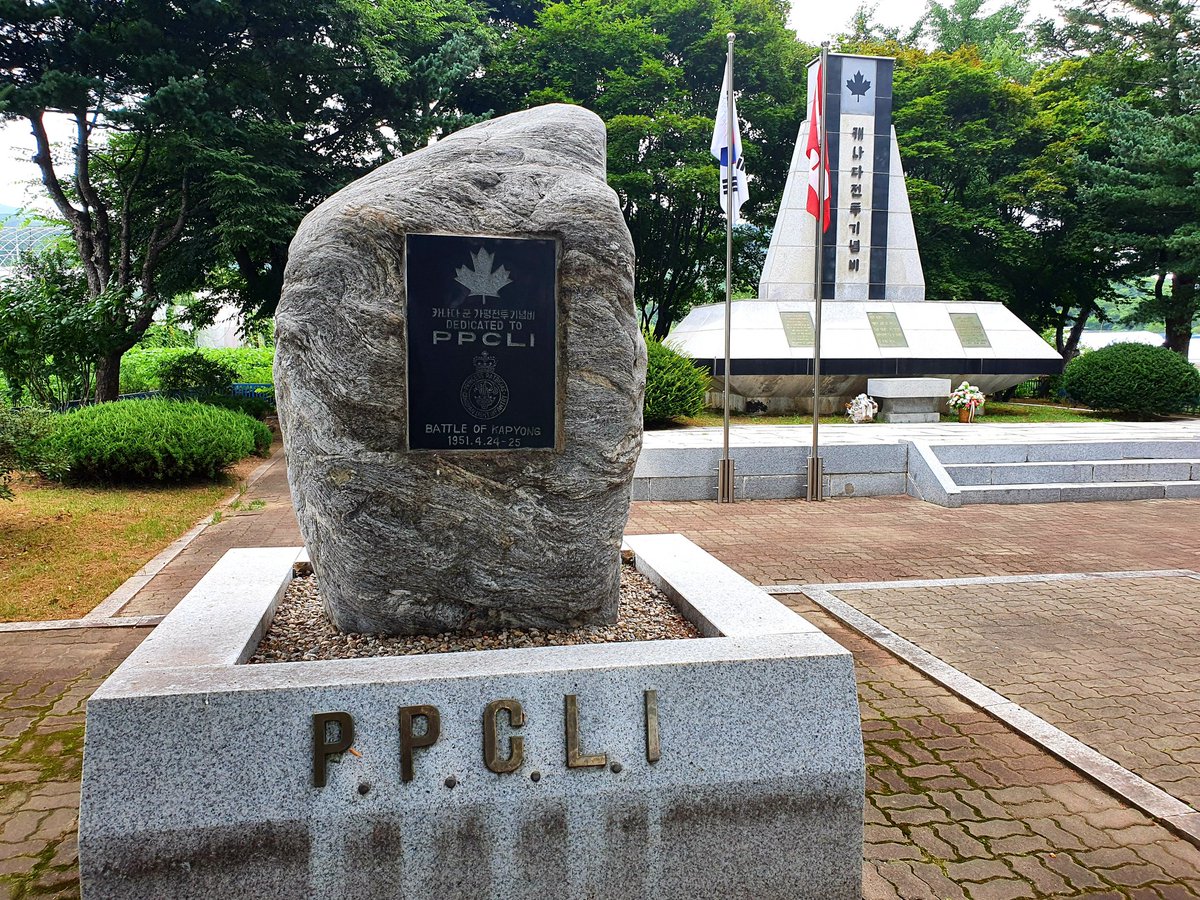 On my last visit to #Gapyeong before the end of my posting to #Korea next week, I paid tribute to #CanadianVeterans of the #BattleOfKapyong at the 🇨🇦 monument. I am grateful for Gapyeong's continued support for Canada and #PPCLI 감사합니다