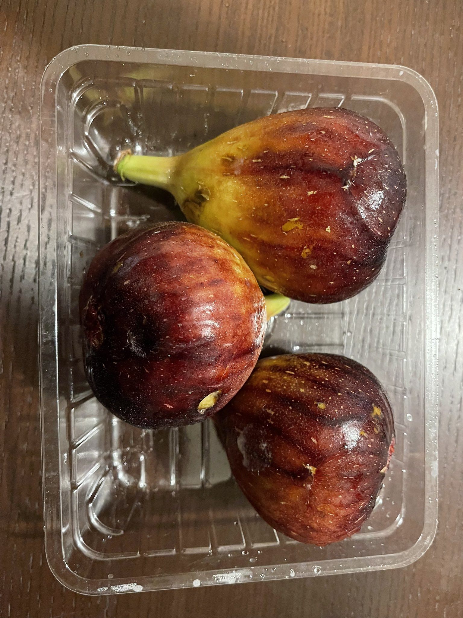 珈琲屋のっそり 京都三条会商店街で 城陽の無花果 が売られてました 1パック398円 晩ご飯後のデザートです 城陽の無花果 T Co Opd4jlsscf Twitter