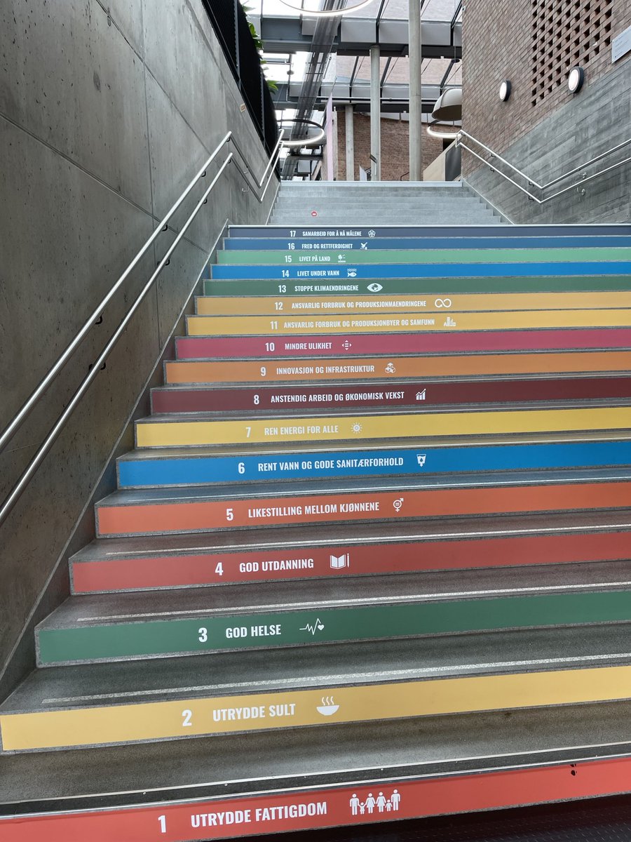 Nina Cecilie Øverby (@overbynina) on Twitter photo Inspirerende å møte nyfarget trapp på jobb! Trinn for trinn, sammen for å nå store mål. Godt tenkt, <a href="/uiagder/">Universitetet i Agder</a>! #uiastolt #sdg Inspirerende å møte nyfarget trapp på jobb! Trinn for trinn, sammen for å nå store mål. Godt tenkt, <a href="/uiagder/">Universitetet i Agder</a>! #uiastolt #sdg