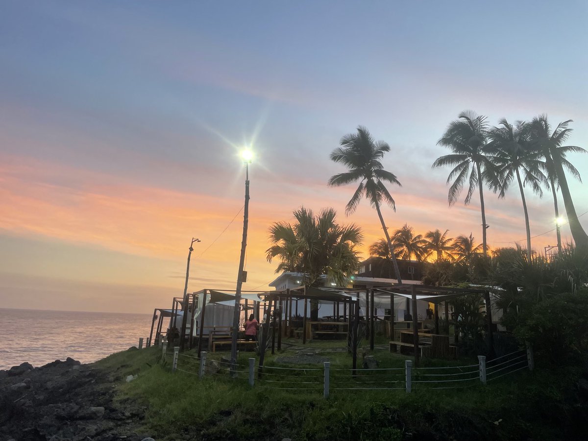 scottshreeve's tweet image. There is a lot going on in the world right now. Tough choices, difficult decisions, and some angst about the path forward. Always appreciate the opportunity for perspective. Everything looks a bit different after a surf sesh and a beautiful sunset. #elsalvador #sunsetreflection