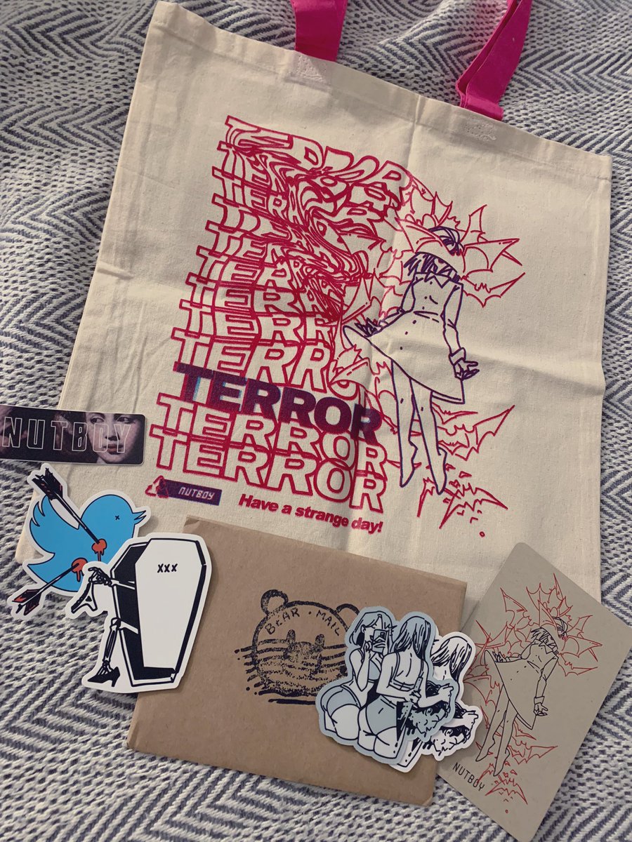 Today just keeps on being rad, my order from @lilyloo arrived too 😭💖 TOO COOL AAAAAA 