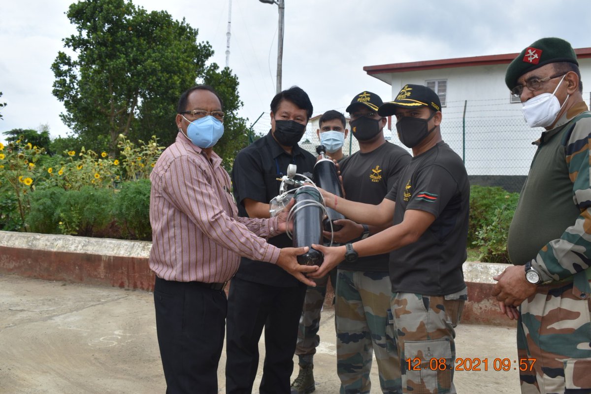 official_dgar's tweet photo. ASSAM RIFLES ORGANISES TREE PLANTATION DRIVE IN MANIPUR
Khuga Battalion #AssamRifles along with Ex Servicemen organised a Tree Plantation Drive &amp; planted 144 saplings as part of ‘Go Green Initiative’ in Churachandpur District, Manipur on 12 Aug 21
@adgpi 
@PIBHomeAffairs 
@ANI https://t.co/npn6Jy5KZ9