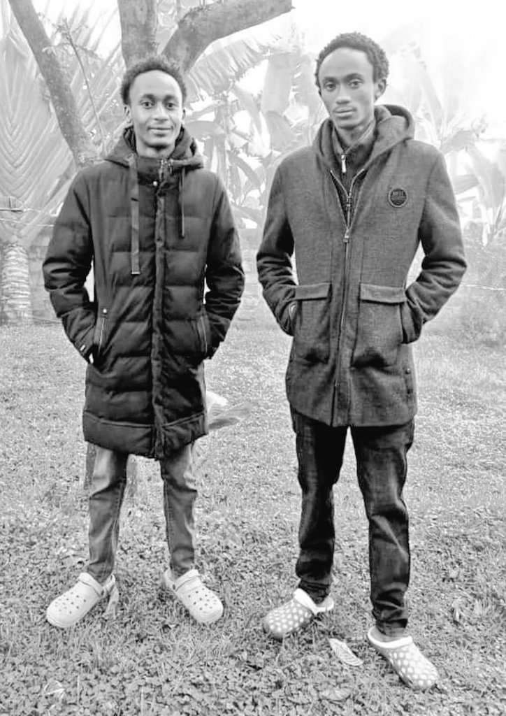 BarryL_KE's tweet photo. #JusticeForKianjokomaBrothers ... President Uhuru Kenyataa needs to #EndCurfew now. #KianjokomaBrothers #JusticeforEmmanuelandBenson .. https://t.co/gzQMVRxc3p