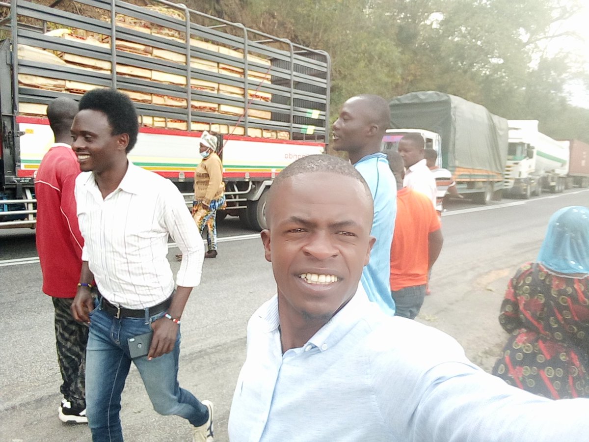 NectoKitiga's tweet photo. Tumewasili Dar es salaam tayari kuelekea kwenye madhabahu ya utoaji HAKI pale kisutu. Kimsingi tunakwenda kusikiliza kesi mbalimbali zitakazotajwa leo lkn zaidi kesi inayomkabili mwenyekiti wa @ChademaTz Mhe. @freemanmbowetz . Wananchi Wenzangu Twendeni Kwa Wingi Wetu. https://t.co/wYFvX7UskZ