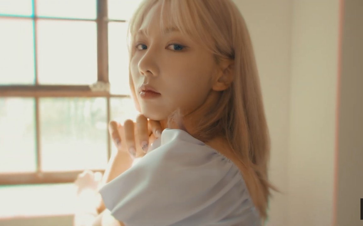 yoohypics's tweet photo. #YOOHYEON #유현 https://t.co/xxNBE2czg1