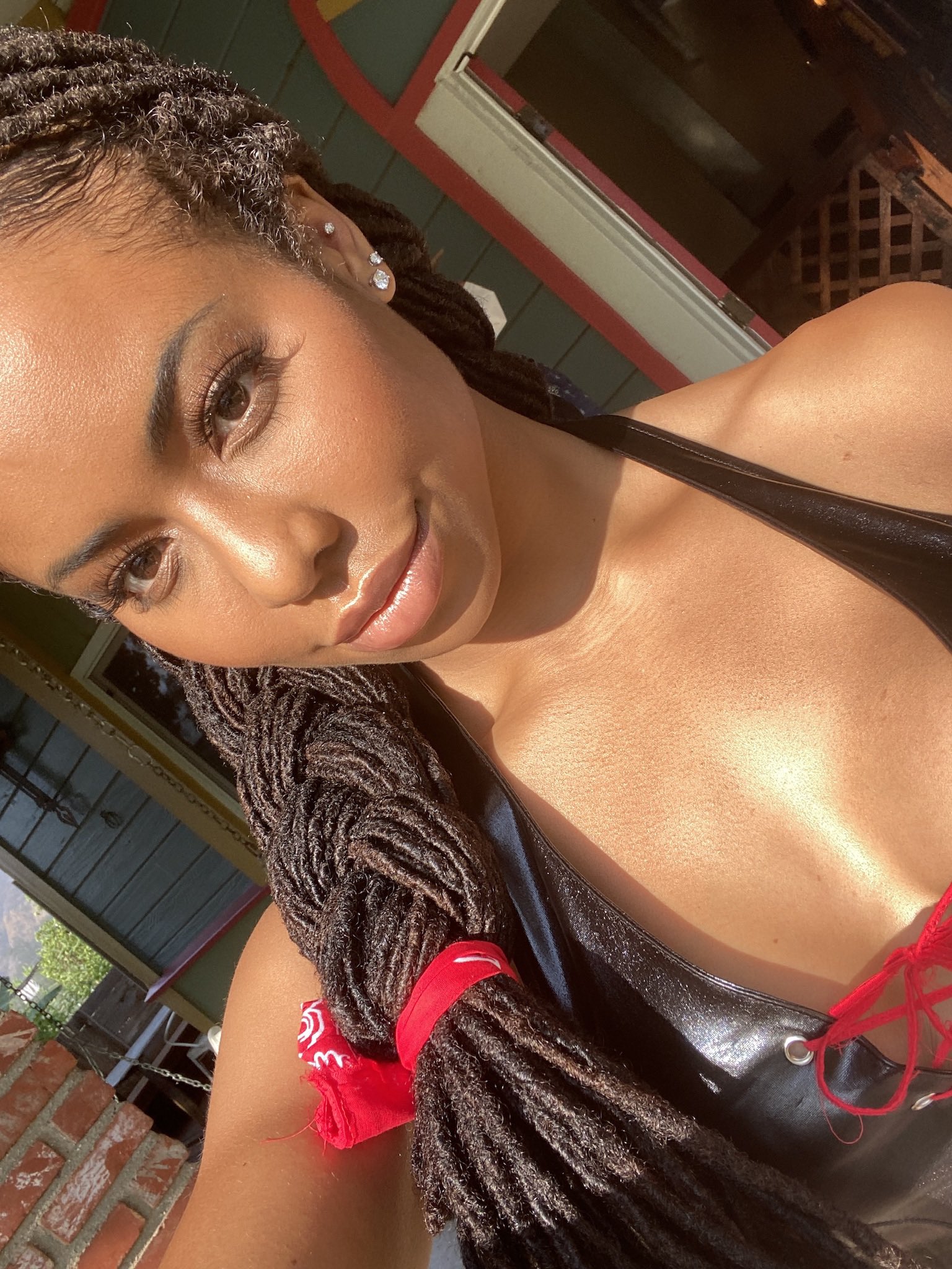 Kira Noir on Twitter: "onlyfans requires photo ID, tax forms, bank info